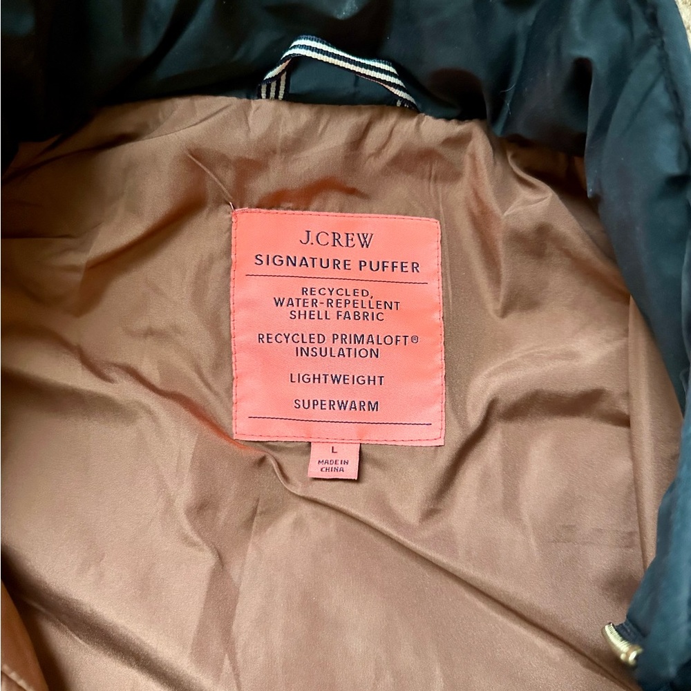 J. Crew Women’s Signature Puffer Vest Large - Picture 2 of 2
